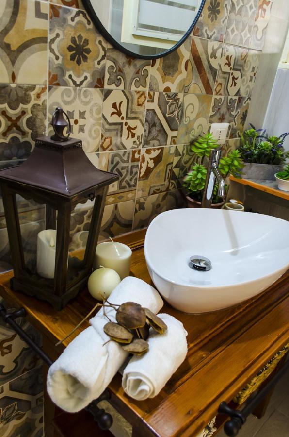 Ingrosso House Bed and Breakfast Lecce Buitenkant foto