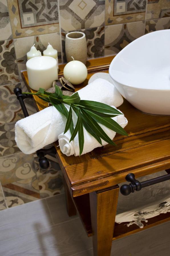 Ingrosso House Bed and Breakfast Lecce Buitenkant foto