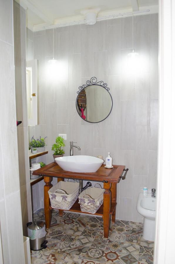 Ingrosso House Bed and Breakfast Lecce Buitenkant foto