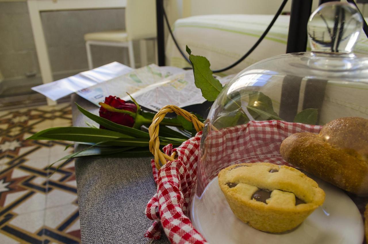 Ingrosso House Bed and Breakfast Lecce Buitenkant foto