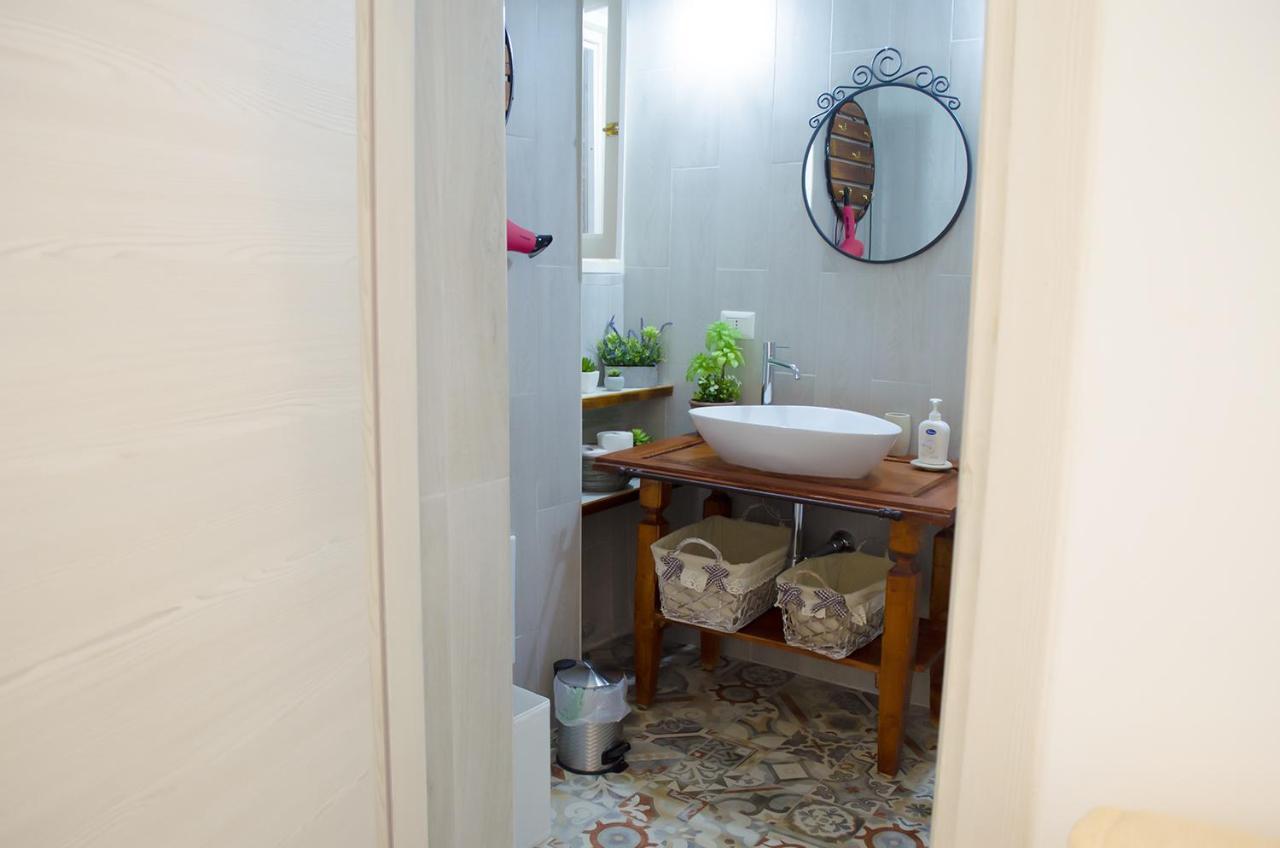 Ingrosso House Bed and Breakfast Lecce Buitenkant foto