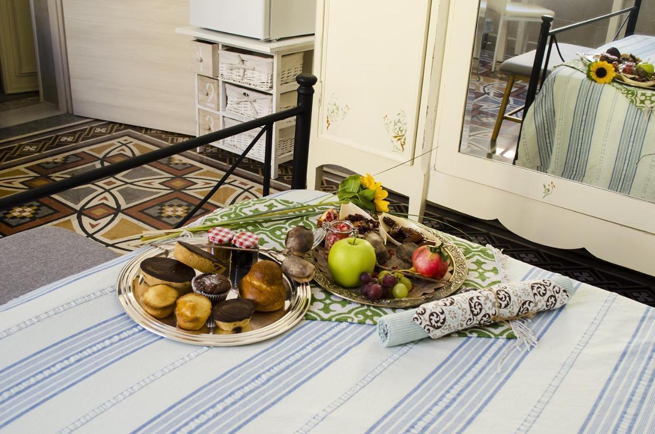 Ingrosso House Bed and Breakfast Lecce Buitenkant foto