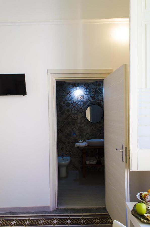 Ingrosso House Bed and Breakfast Lecce Buitenkant foto