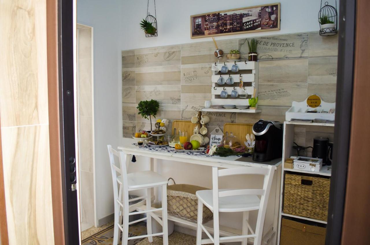 Ingrosso House Bed and Breakfast Lecce Buitenkant foto