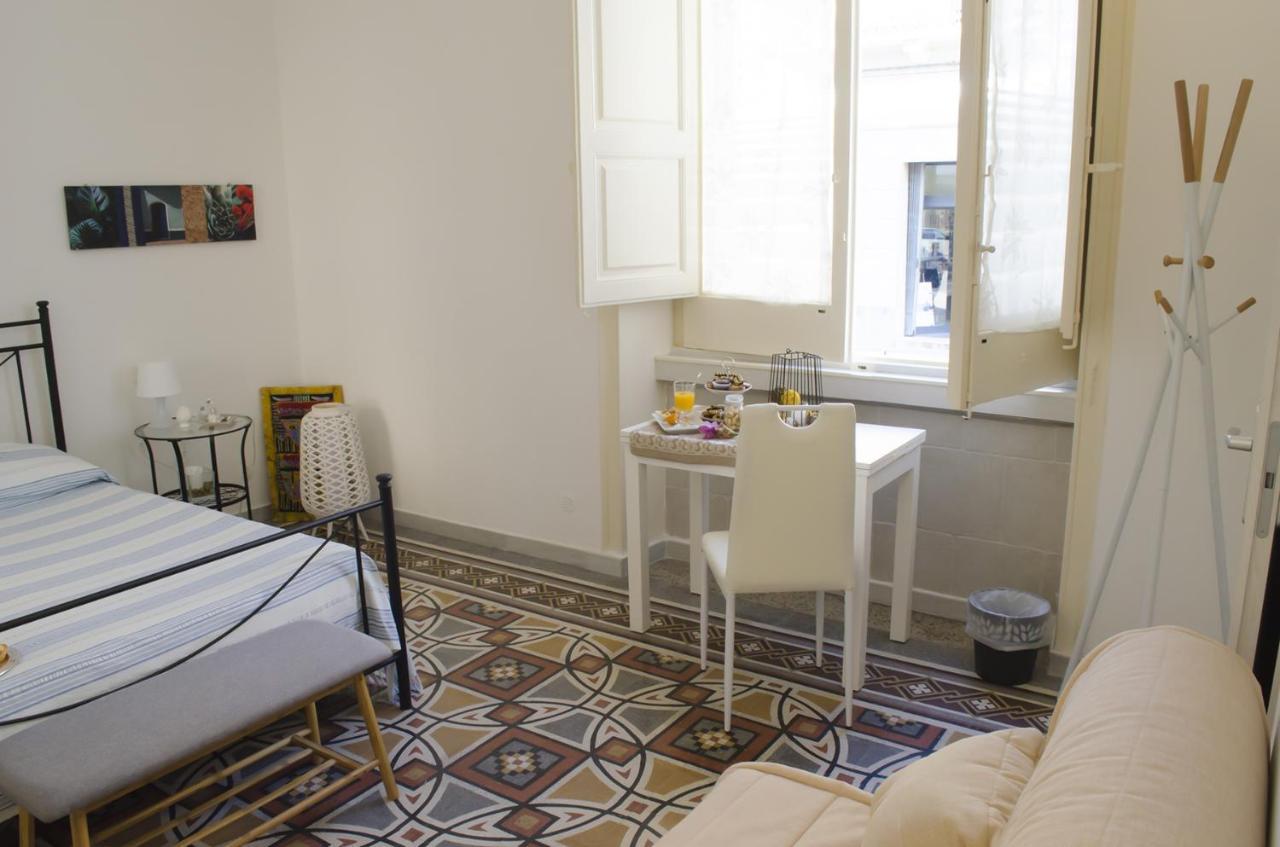 Ingrosso House Bed and Breakfast Lecce Buitenkant foto
