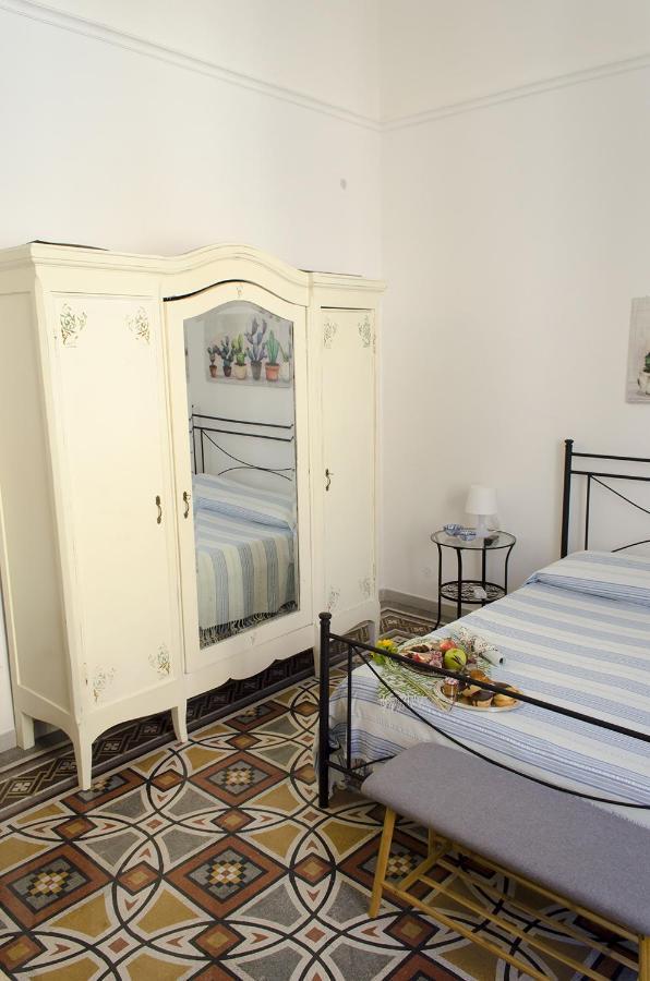 Ingrosso House Bed and Breakfast Lecce Buitenkant foto