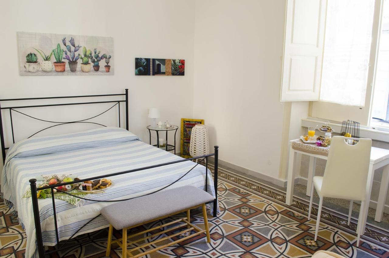 Ingrosso House Bed and Breakfast Lecce Buitenkant foto