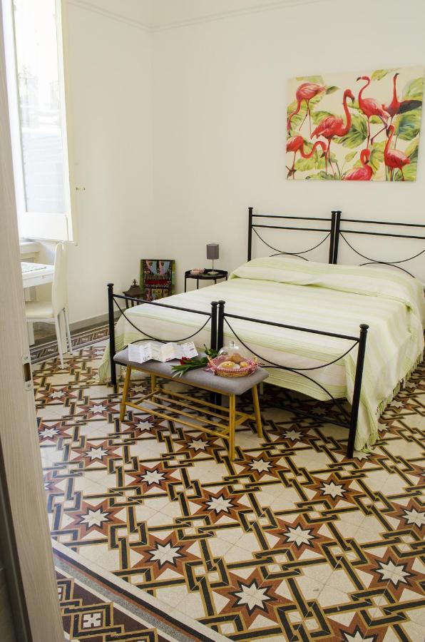 Ingrosso House Bed and Breakfast Lecce Buitenkant foto