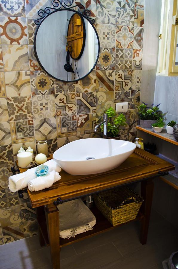 Ingrosso House Bed and Breakfast Lecce Buitenkant foto